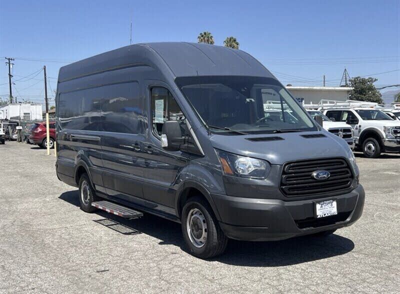2019 FORD Transit