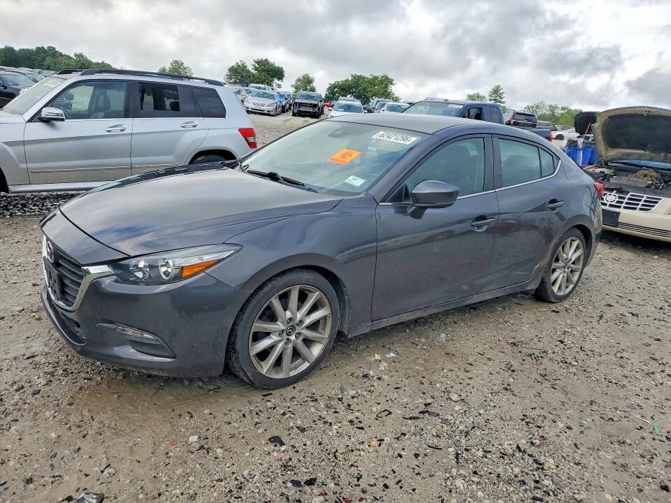 2017 MAZDA Mazda3