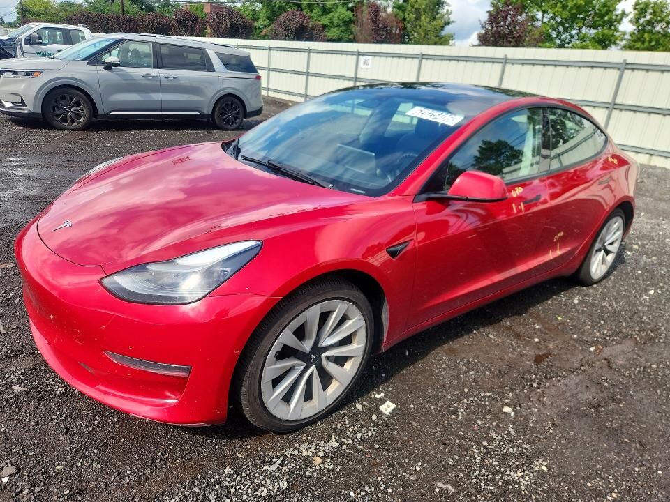 2022 TESLA Model 3