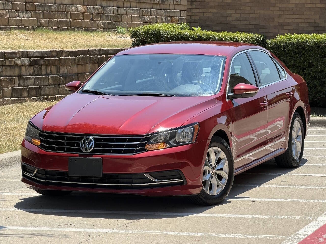 2016 VOLKSWAGEN Passat