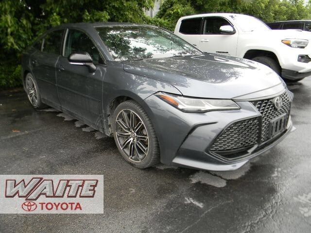 2019 TOYOTA Avalon