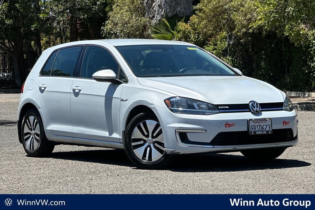 2017 VOLKSWAGEN e-Golf