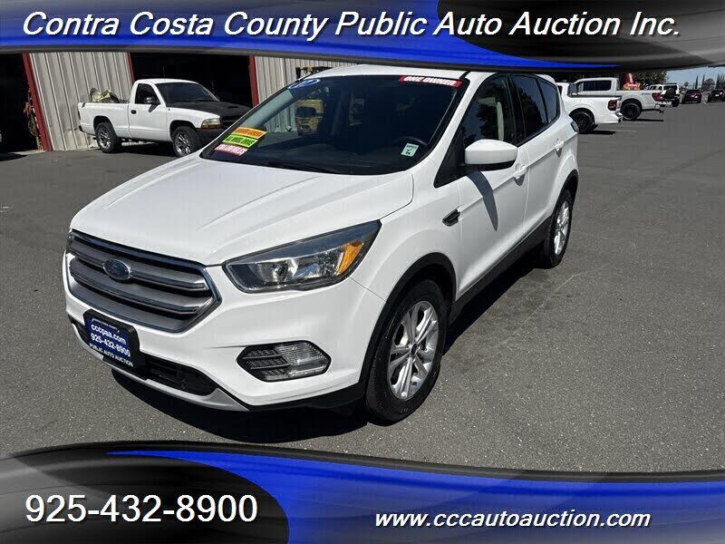2017 FORD Escape