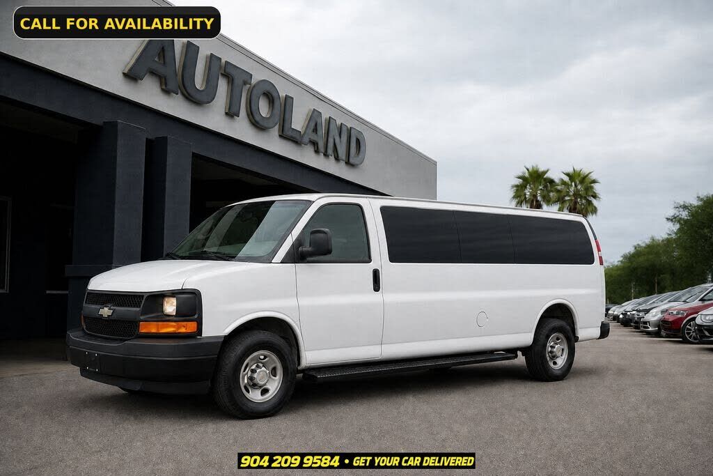 2013 CHEVROLET Express