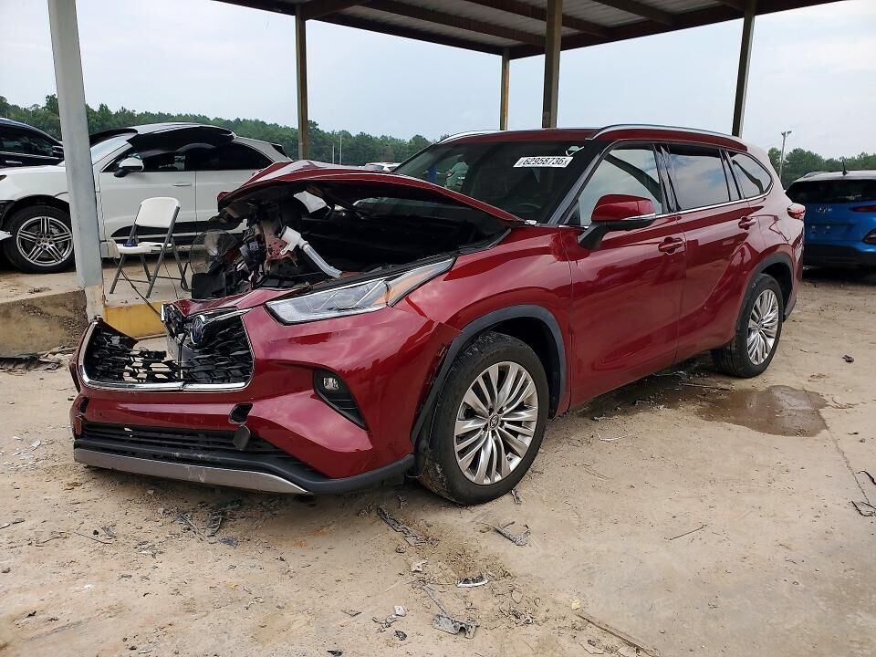2023 TOYOTA Highlander