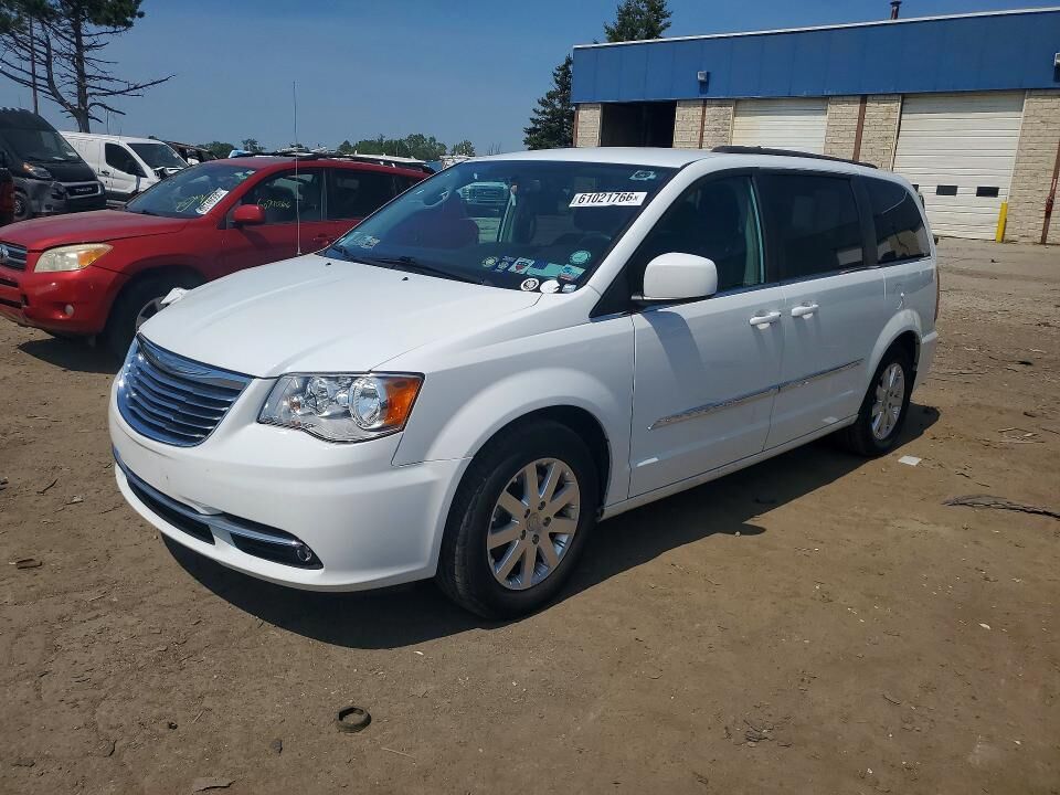 2016 CHRYSLER Town and Country