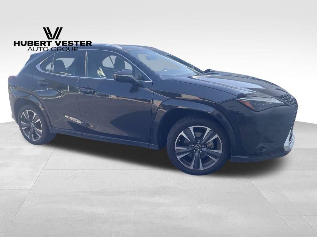 2024 LEXUS UX