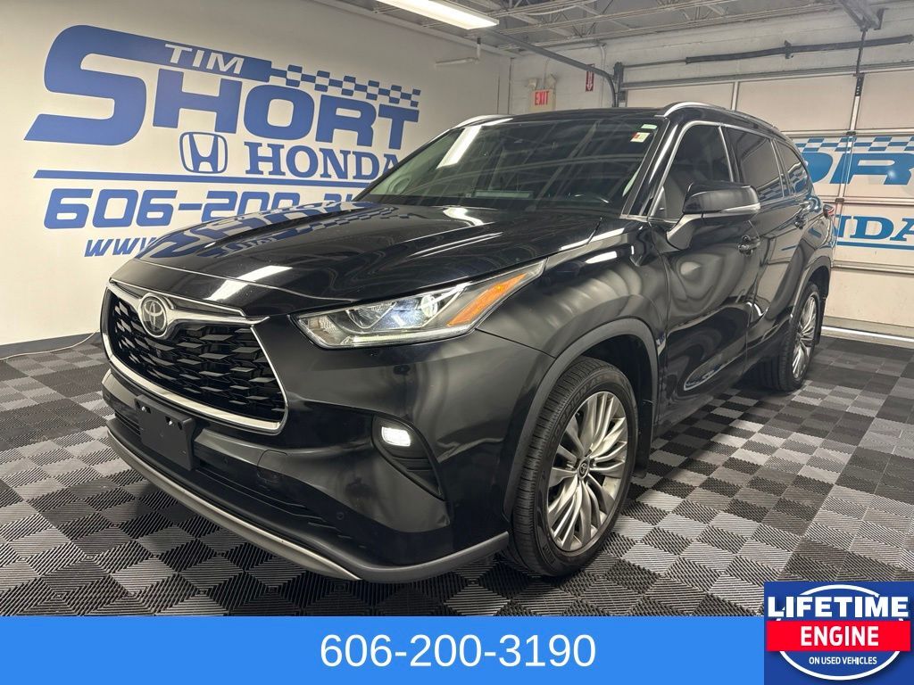 2022 TOYOTA Highlander