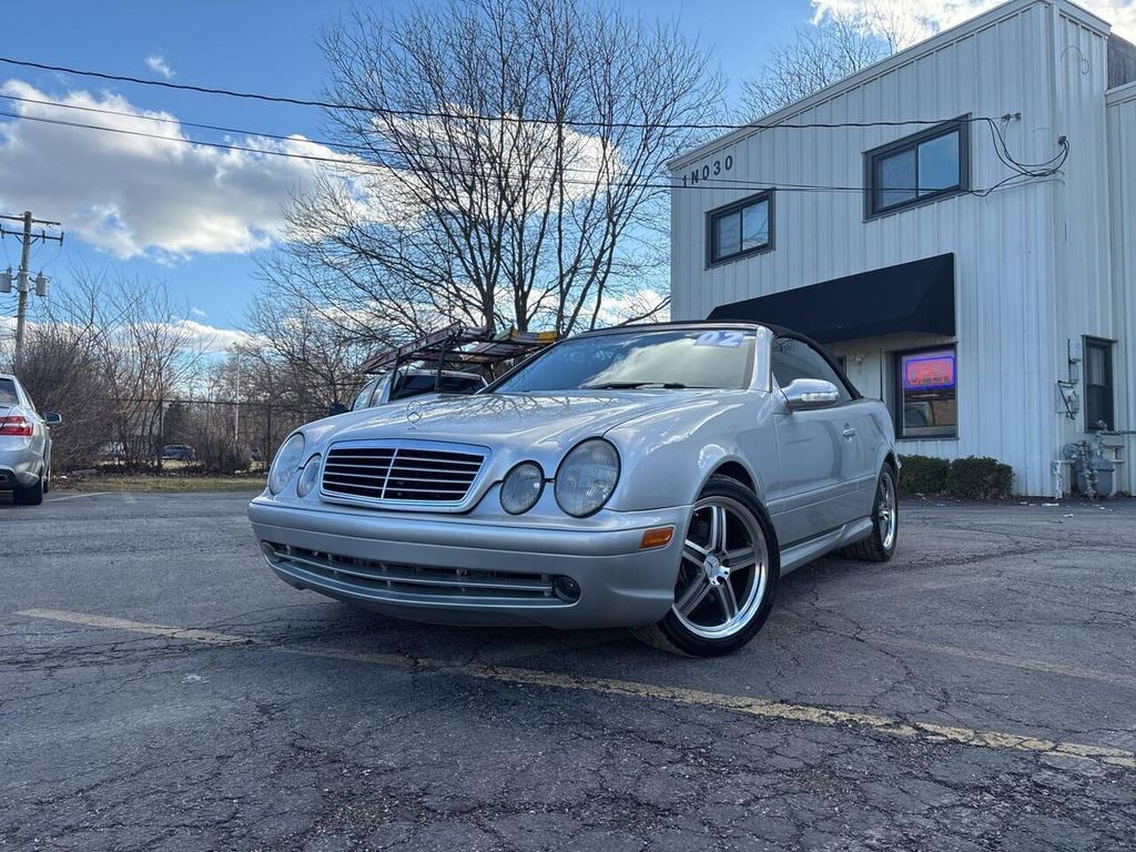 2002 MERCEDES-BENZ CLK-Class