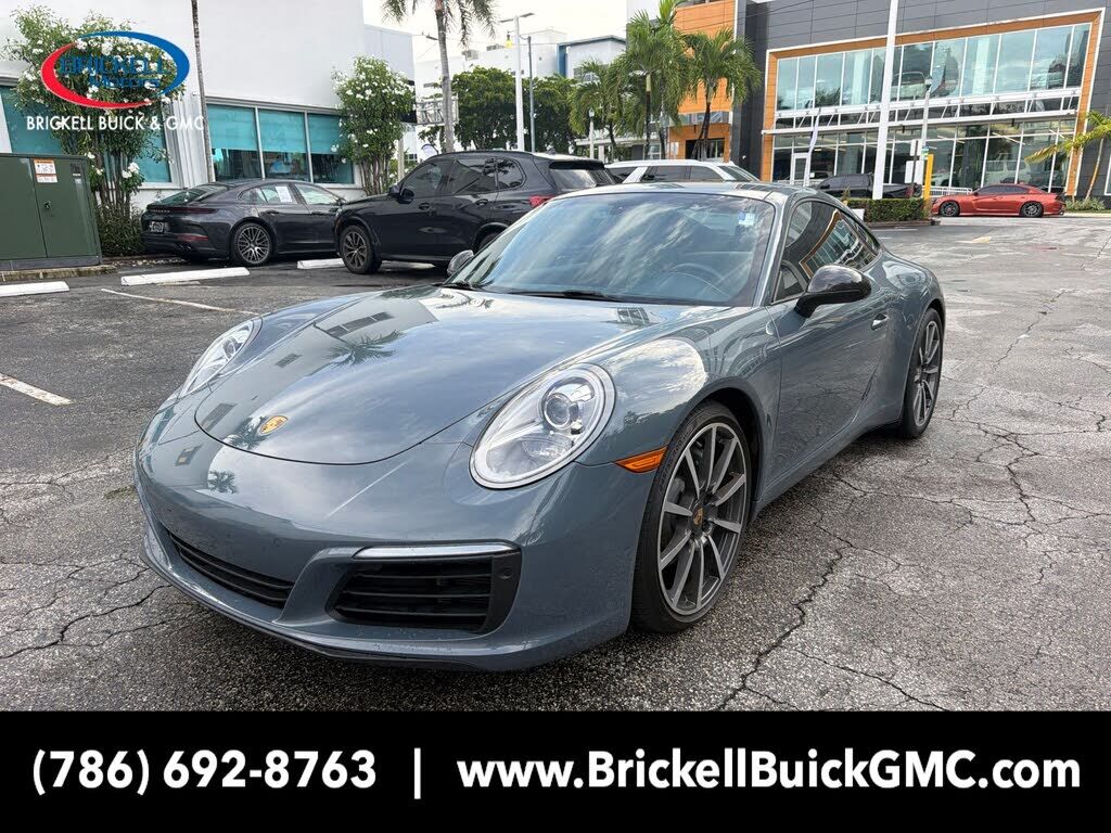 2017 PORSCHE 911