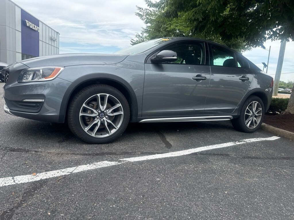 2016 VOLVO S60 Cross Country