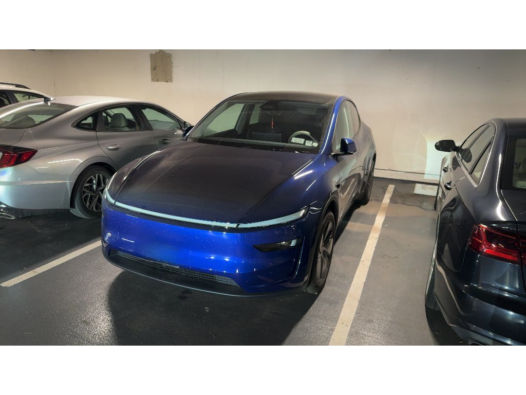2026 TESLA Model Y