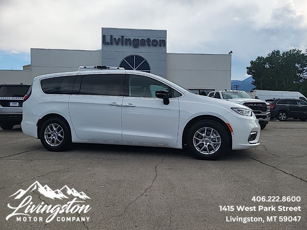 2024 CHRYSLER Pacifica