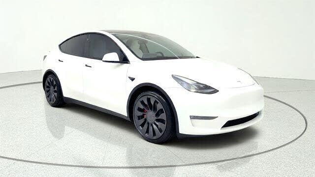2024 TESLA Model Y