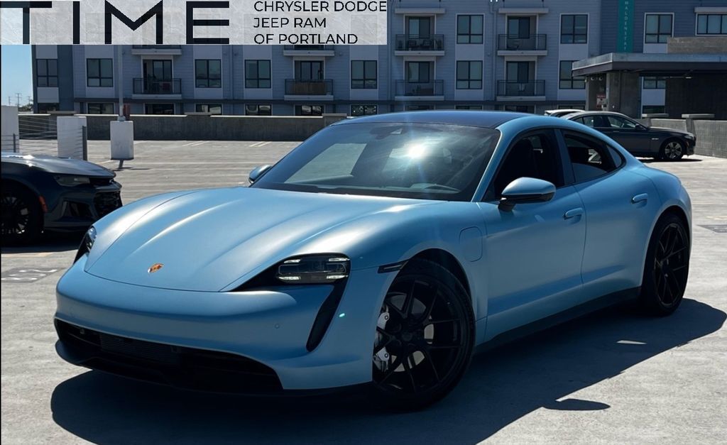 2023 PORSCHE Taycan
