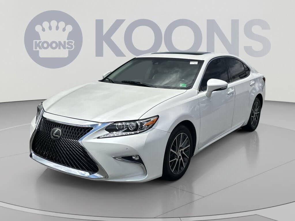 2017 LEXUS ES