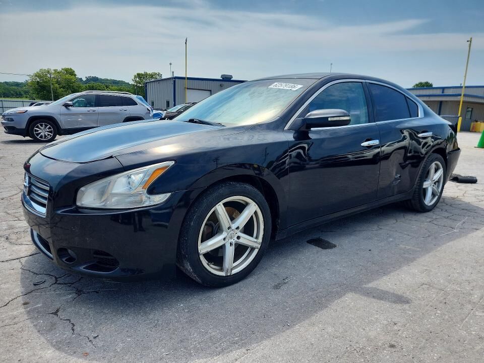 2014 NISSAN Maxima