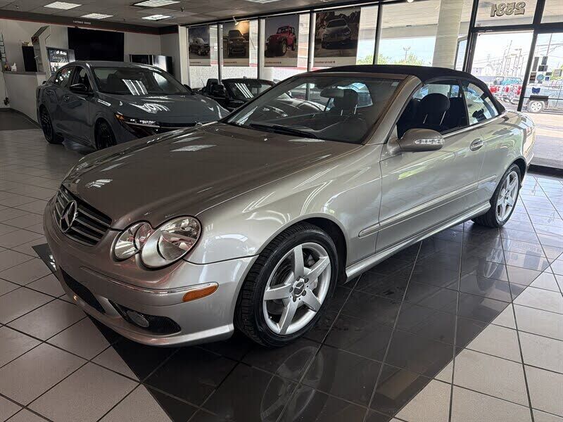 2005 MERCEDES-BENZ CLK-Class