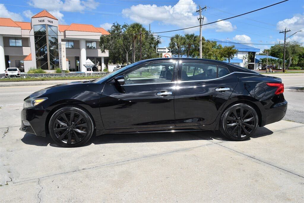 2016 NISSAN Maxima