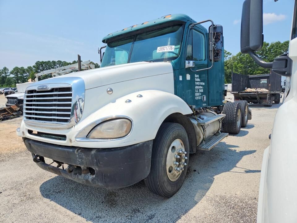 2001 FREIGHTLINER Columbia