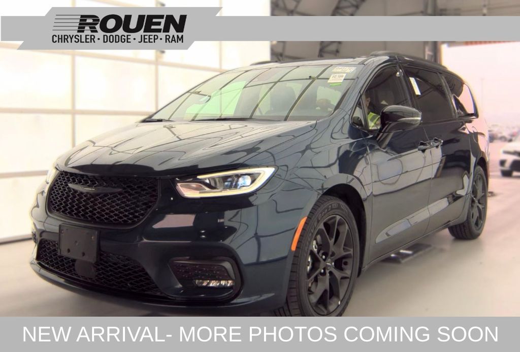2025 CHRYSLER Pacifica