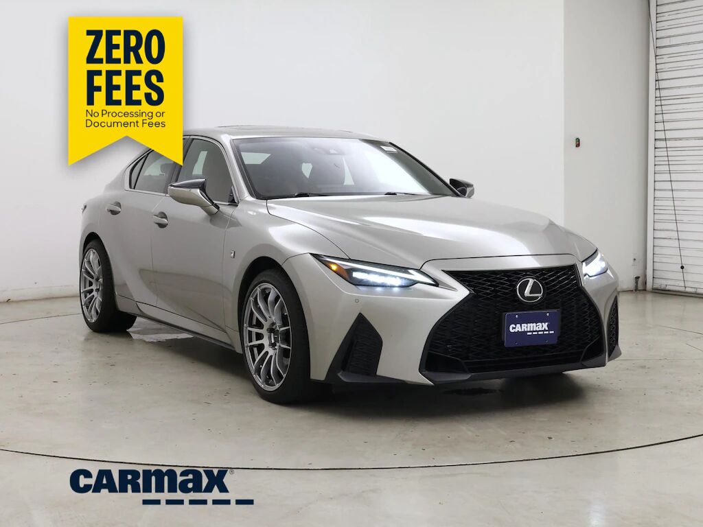 2022 LEXUS IS
