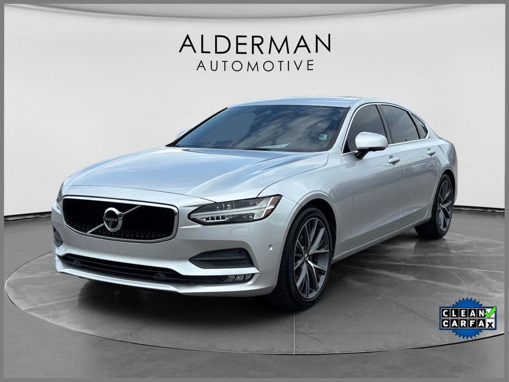 2018 VOLVO S90