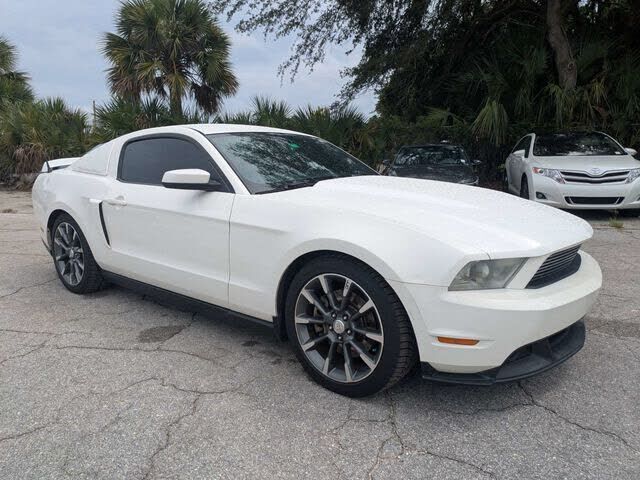 2011 FORD Mustang