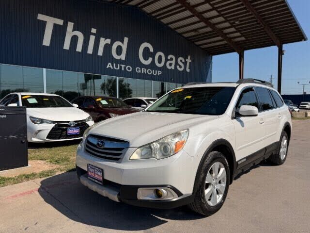 2011 SUBARU Outback