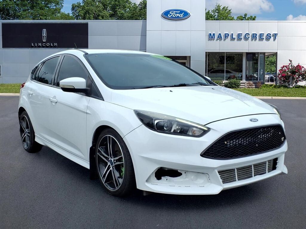 2017 FORD Focus