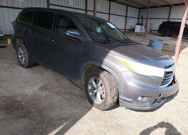 2015 TOYOTA Highlander