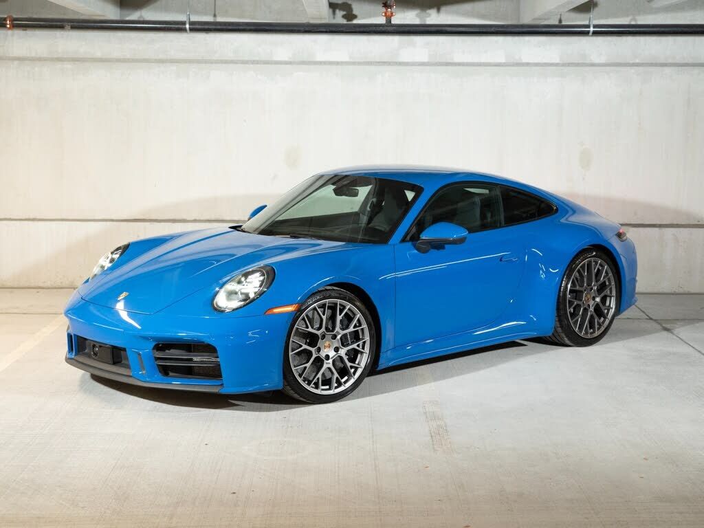 2025 PORSCHE 911