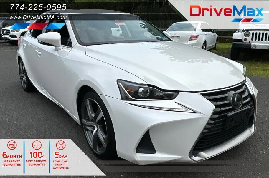 2018 LEXUS IS