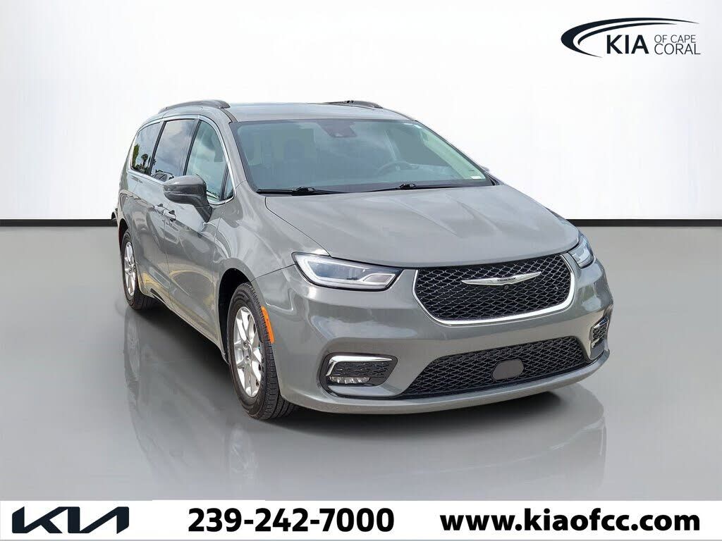 2022 CHRYSLER Pacifica