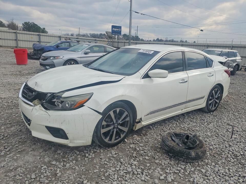 2017 NISSAN Altima