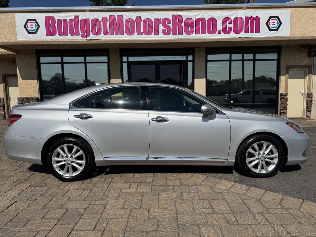2011 LEXUS ES
