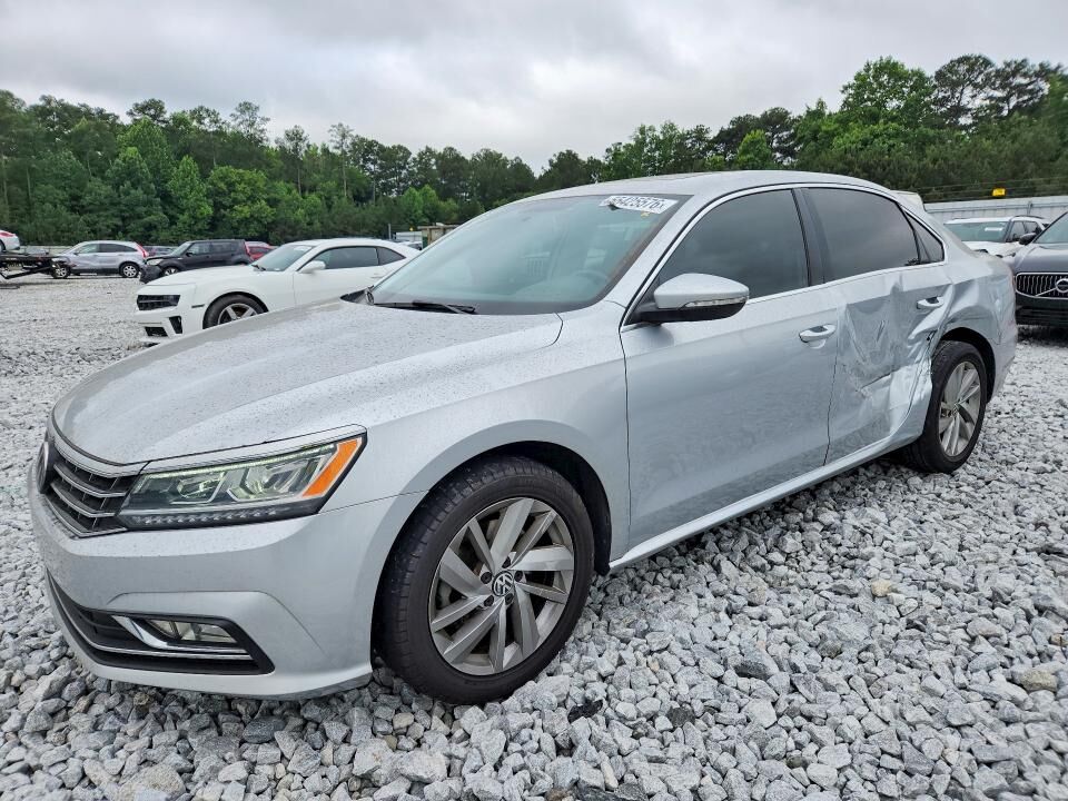 2018 VOLKSWAGEN Passat