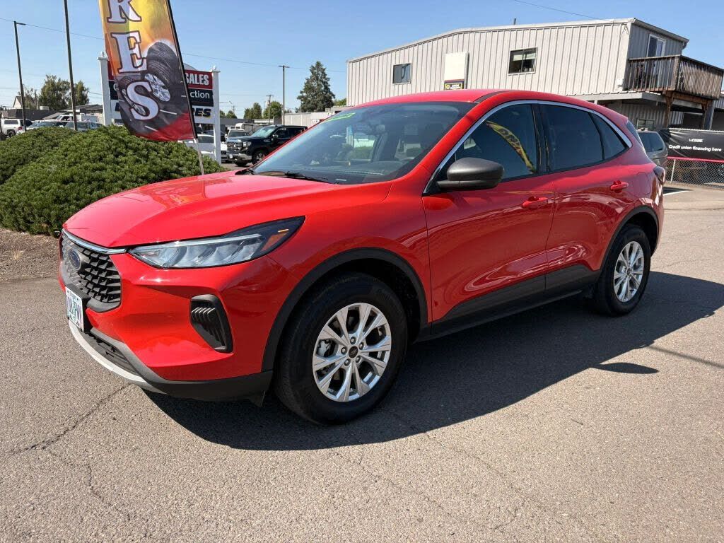 2024 FORD Escape