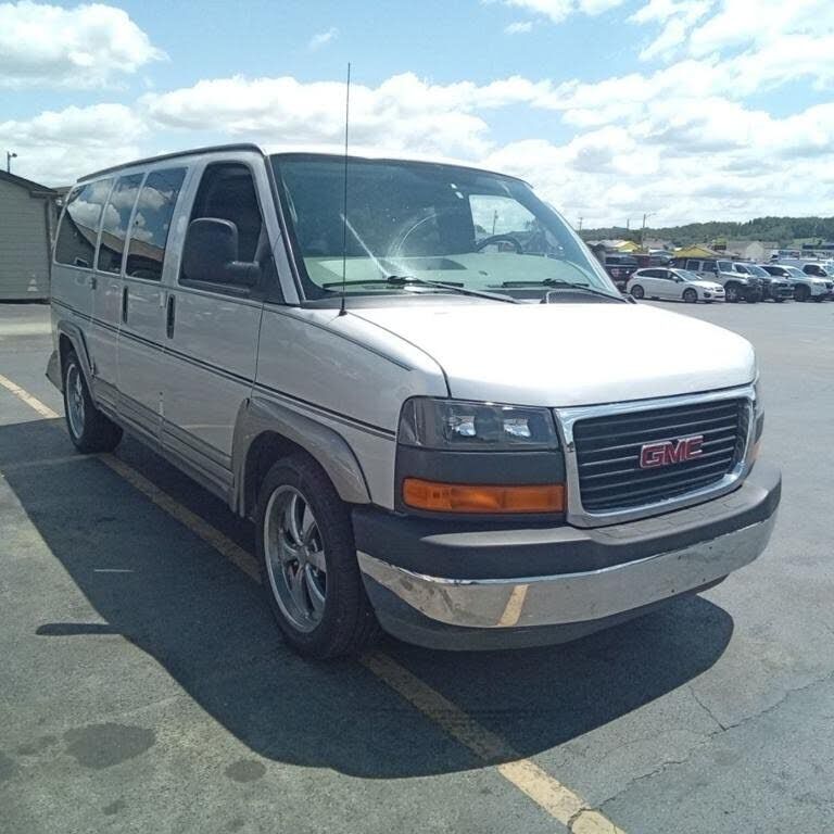 2010 GMC Savana
