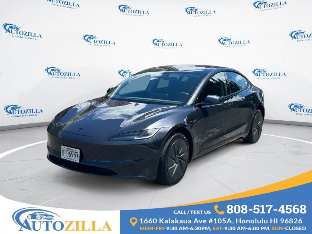 2025 TESLA Model 3