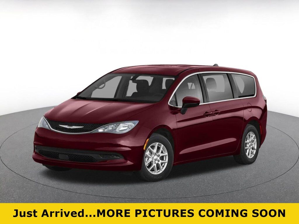 2023 CHRYSLER Voyager