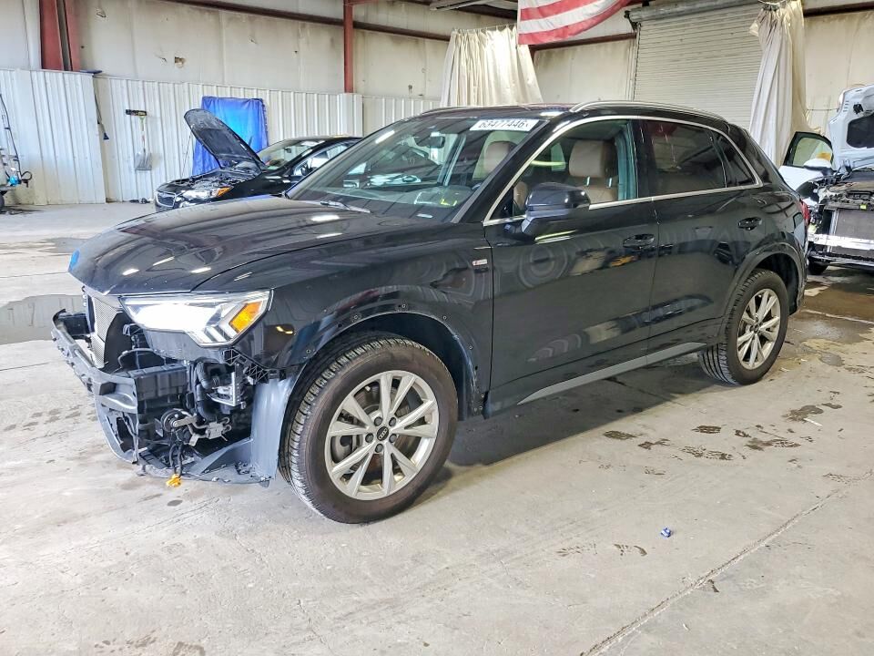 2022 AUDI Q3