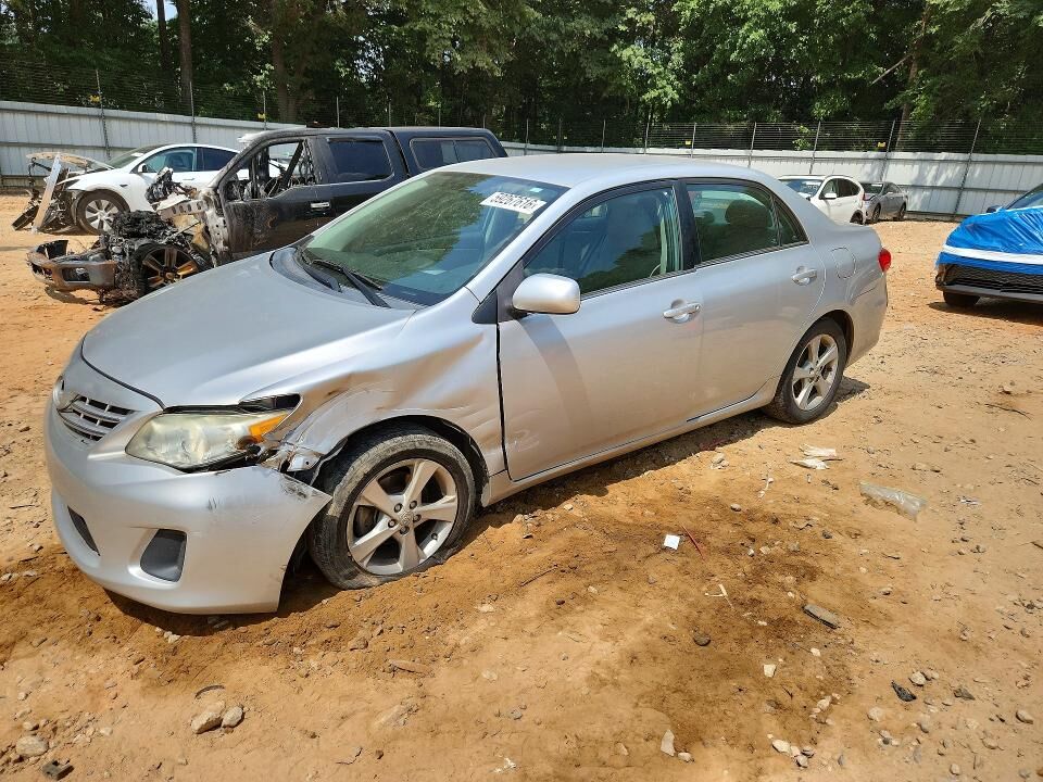 2013 TOYOTA Corolla