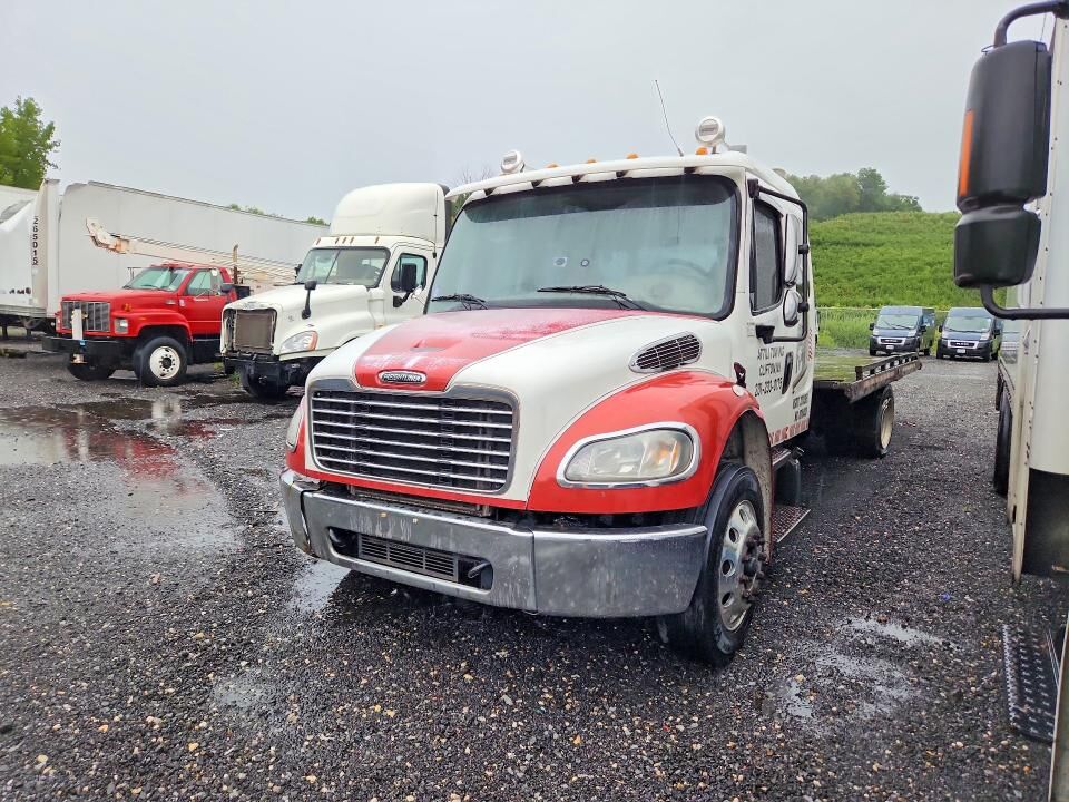 2017 FREIGHTLINER M2