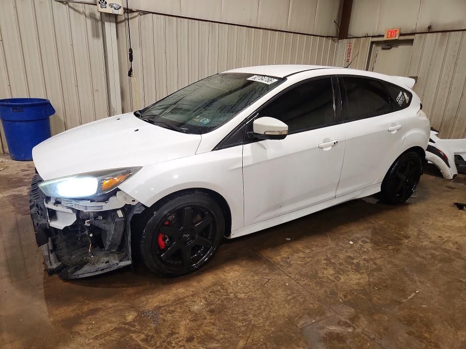 2015 FORD Focus