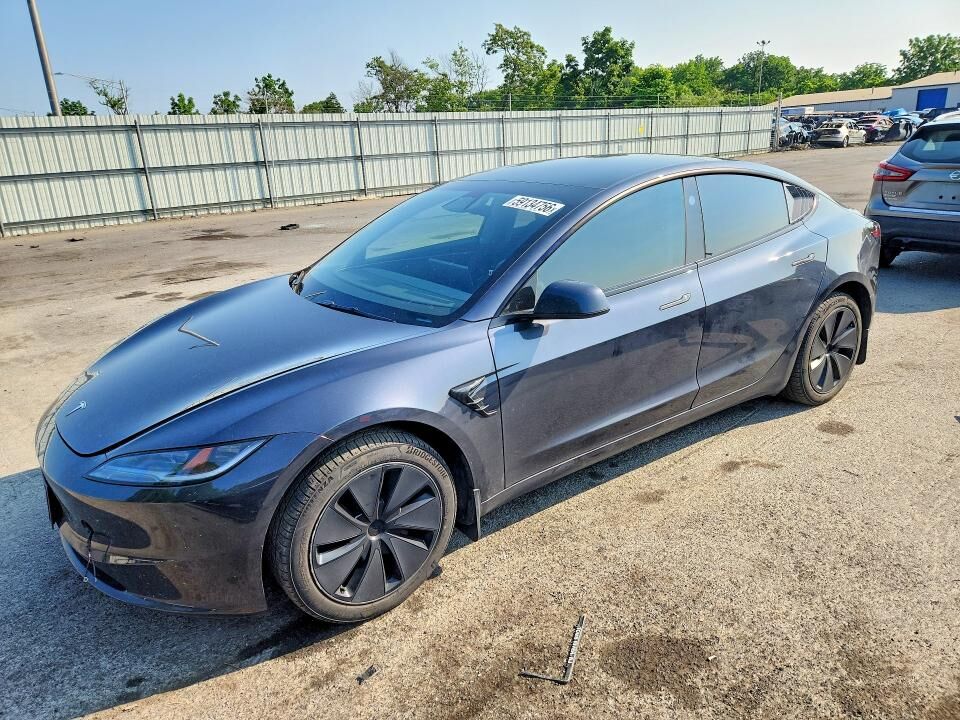 2024 TESLA Model 3