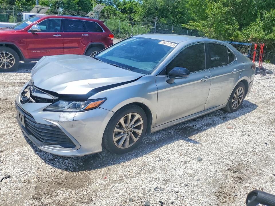 2022 TOYOTA Camry