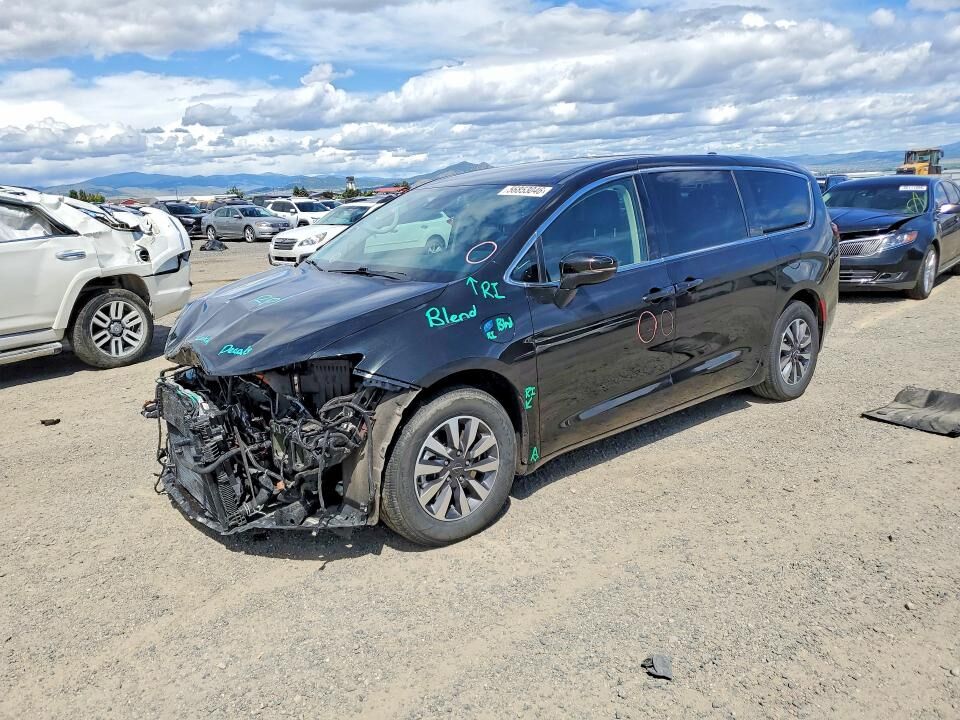 2022 CHRYSLER Pacifica