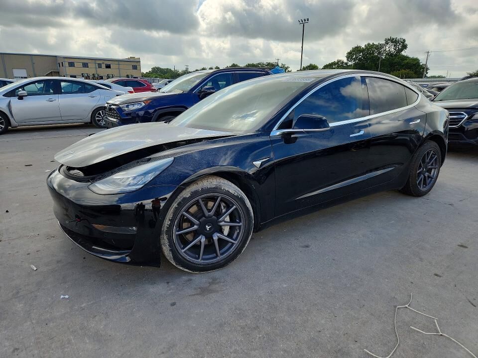 2018 TESLA Model 3