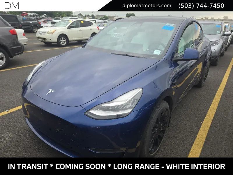 2022 TESLA Model Y